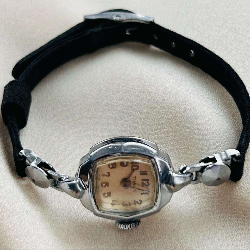 Timex Silver-tone Women's Watch with Black Strap - Picture 5 of 5